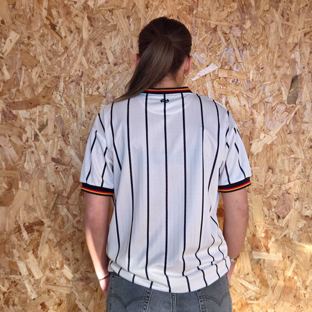 Chinese Laundry Home trip 25/26